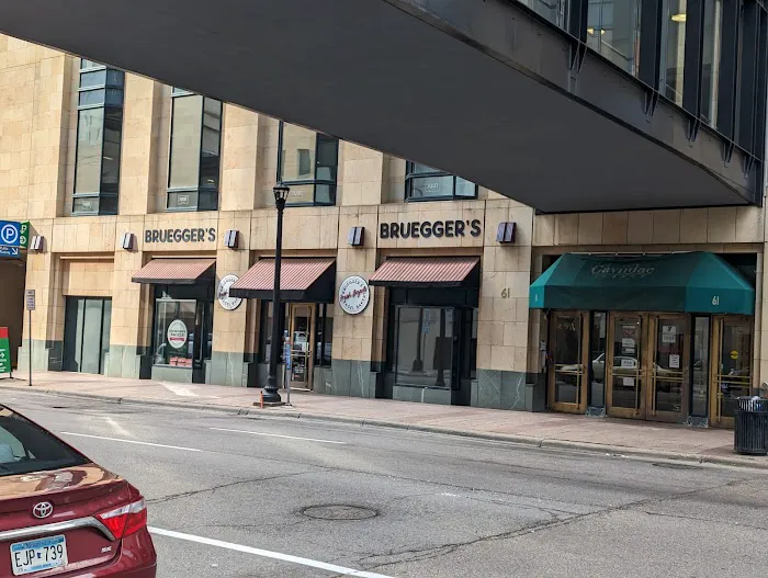 Bruegger's Bagels Picture 7