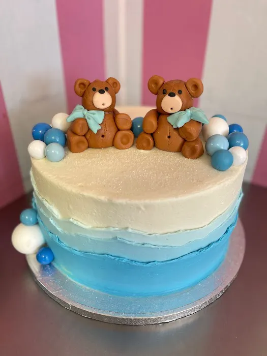 Cream of the Cakes Picture 1