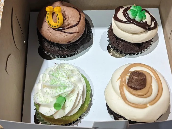 Cream of the Cakes Picture 6