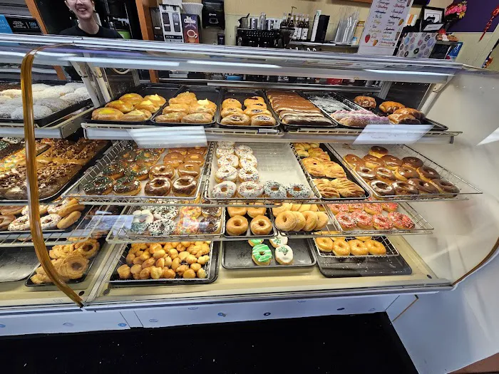 Cafe Donuts & Ice Cream Picture 2