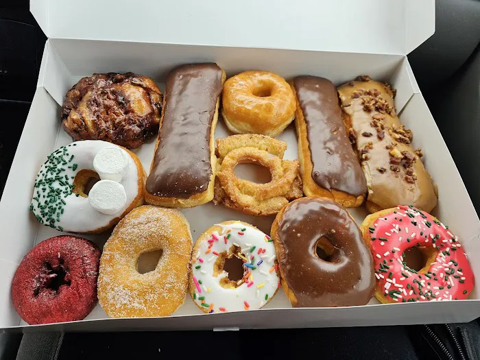 Cafe Donuts & Ice Cream Picture 3
