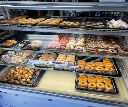 Cafe Donuts & Ice Cream