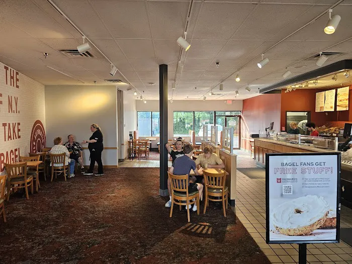 Bruegger's Bagels Picture 8