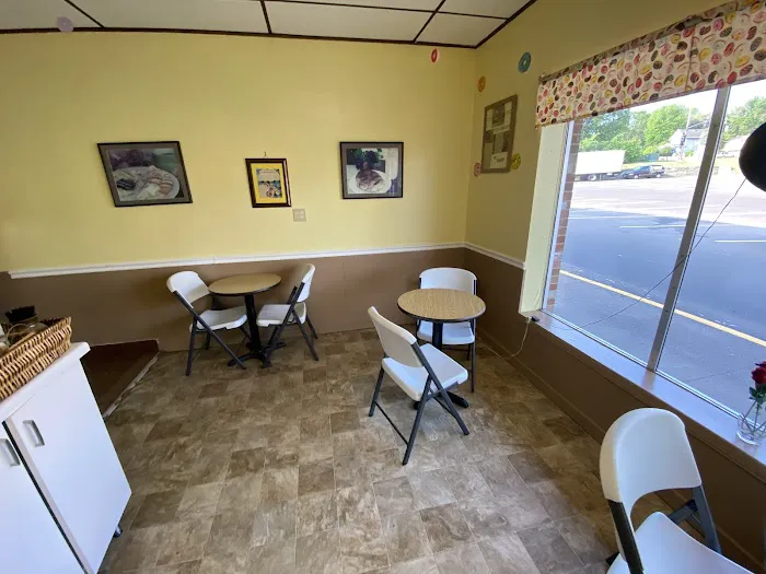 Old Fashion Donut Shoppe Picture 5