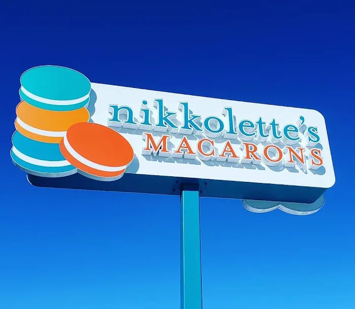 Nikkolette's Macarons Picture 7