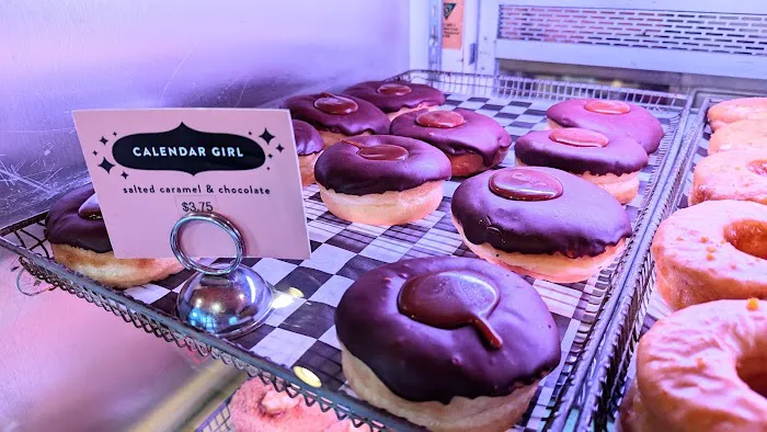 Glam Doll Donuts Picture 3