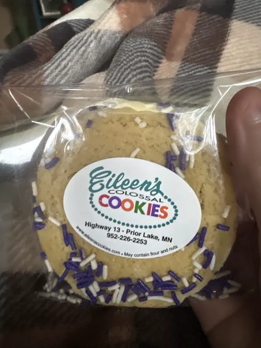 Eileen's Colossal Cookies Picture 7