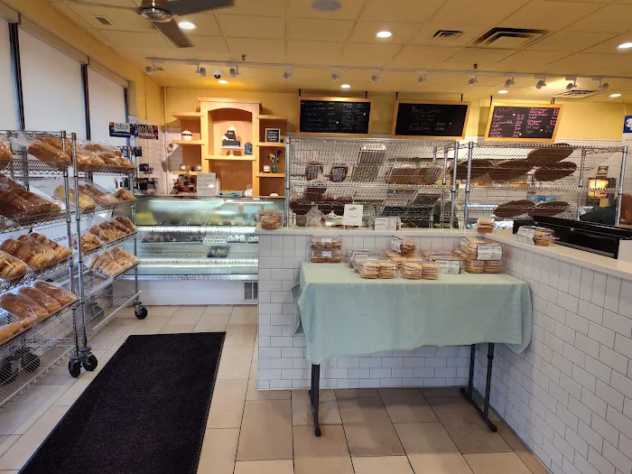 Denny's 5th Avenue Bakery Picture 7