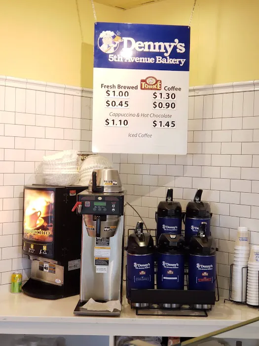 Denny's 5th Avenue Bakery Picture 3