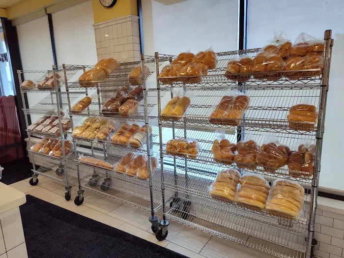 Denny's 5th Avenue Bakery Picture 9