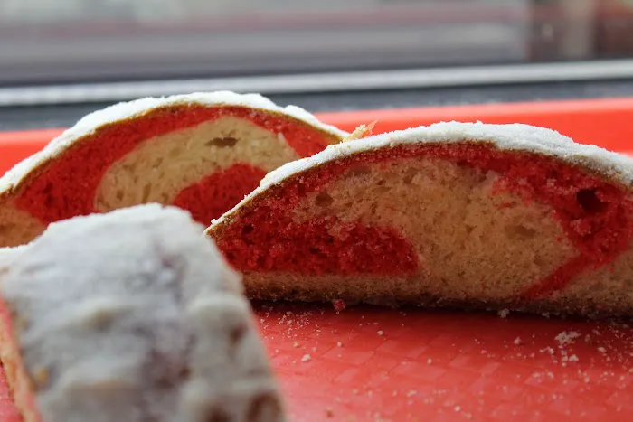 El Mariachi Bakery Picture 4