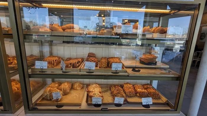 Tous Les Jours Cafe Picture 3