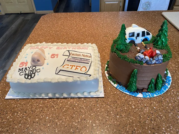 Burnett Custom Cakes Picture 9