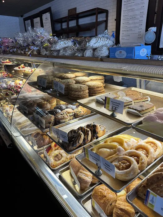 Patrick's Bakery & Cafe Picture 3