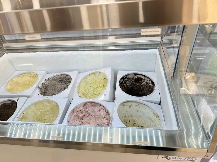 Keefer Court Bakery & Desserts Picture 10
