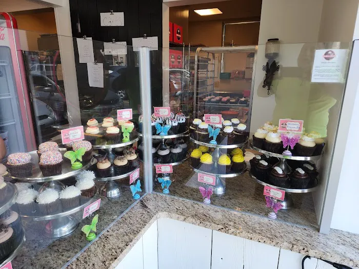 Smallcakes A Cupcakery Picture 6