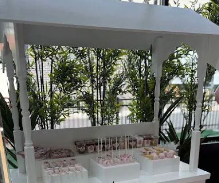 Andrea Cake Artist by Mamine Krofnice and Yummy Bites Catering