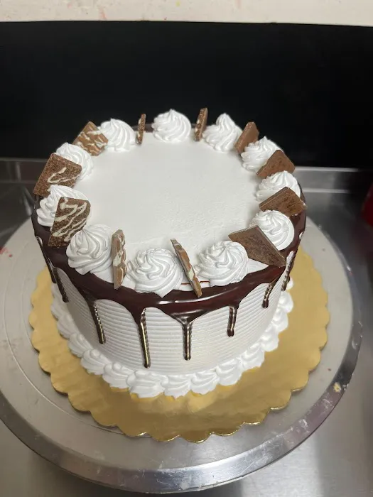 Ghanshyam Cakes (24 Hours Online Orders!) Picture 9