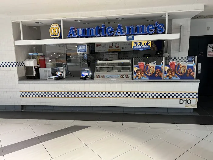 Auntie Anne's Picture 9