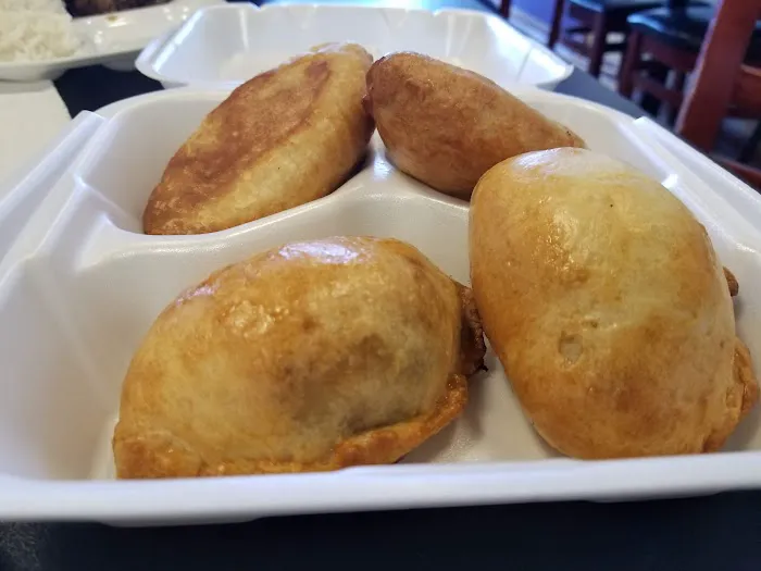 Simple Delights Filipino Bakery & Cafe Picture 7