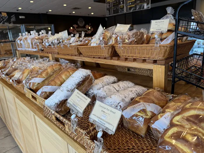 Handsome Bakery & Cafe Picture 7