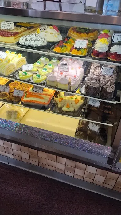 Central Continental Bakery Picture 3