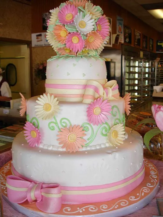 Central Continental Bakery Picture 5