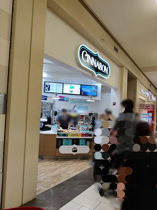 Cinnabon Picture 4