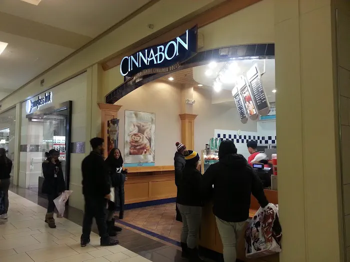Cinnabon Picture 3