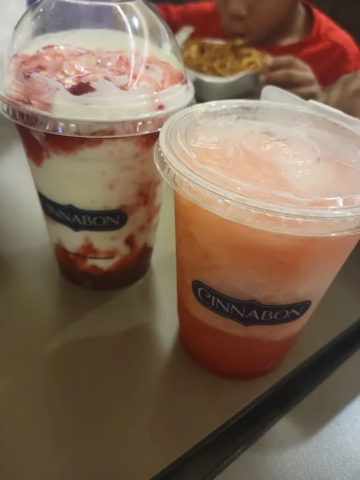 Cinnabon Picture 6