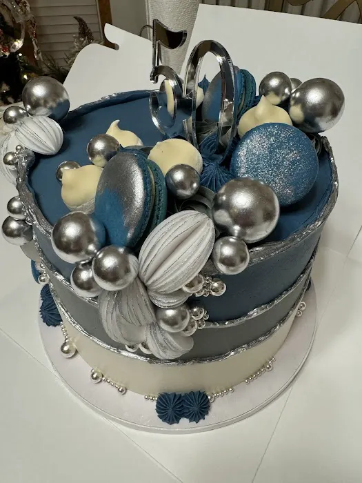 Indulge Fine Pastries & Cakes Picture 2