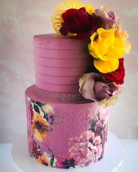 Indulge Fine Pastries & Cakes Picture 6