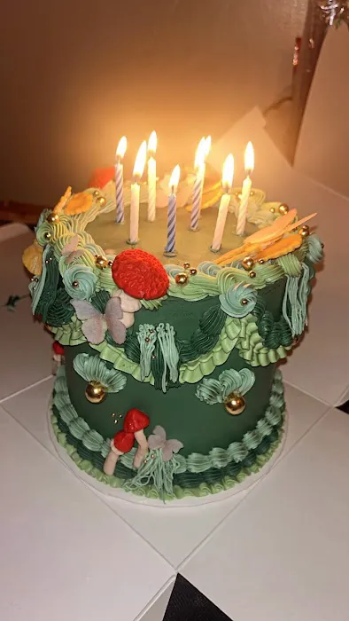 Indulge Fine Pastries & Cakes Picture 10