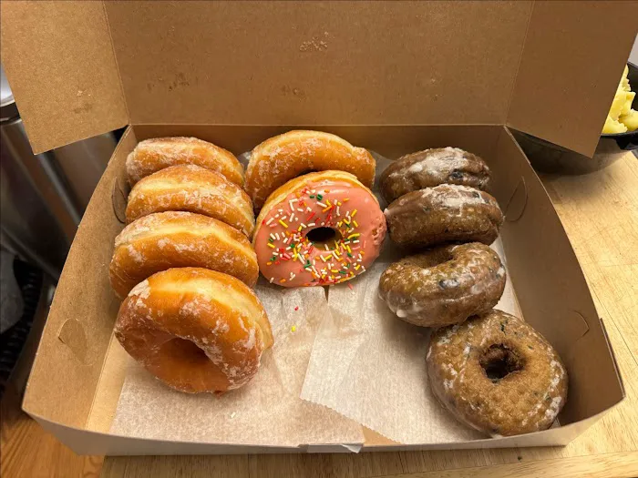 County Donuts Picture 4