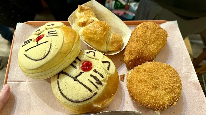 Pastry House Hippo Picture 4