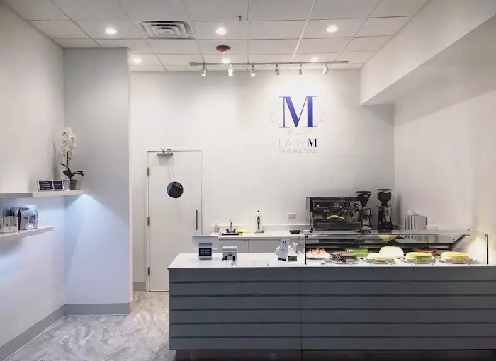 Lady M Cake Boutique - Chicago Picture 7