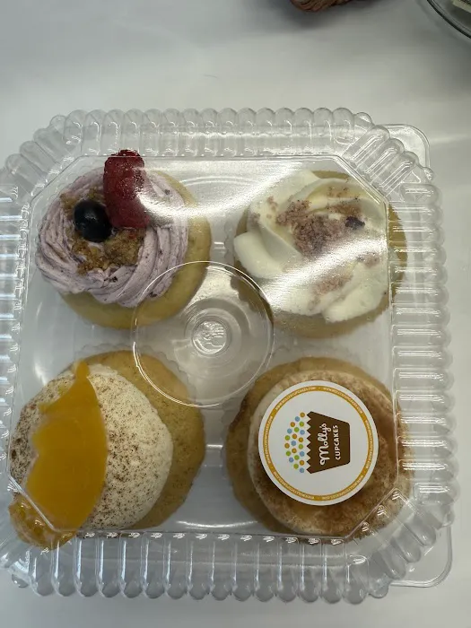 Molly’s Cupcakes Picture 3