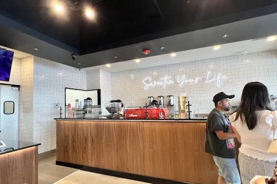 85u00b0C Bakery Cafe-Niles
