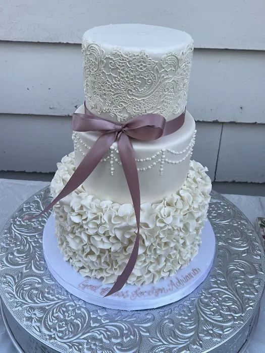 Creative Cakes Bakery Picture 10