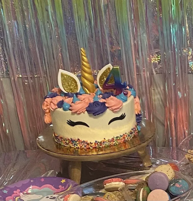 Creative Cakes Bakery Picture 3
