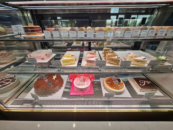 Tous les Jours Bakery Cafe Picture 4