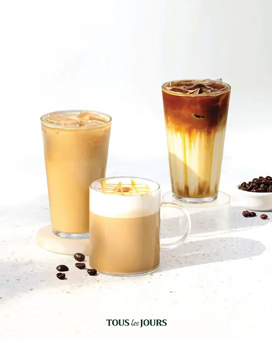 Tous les Jours Bakery Cafe Picture 1