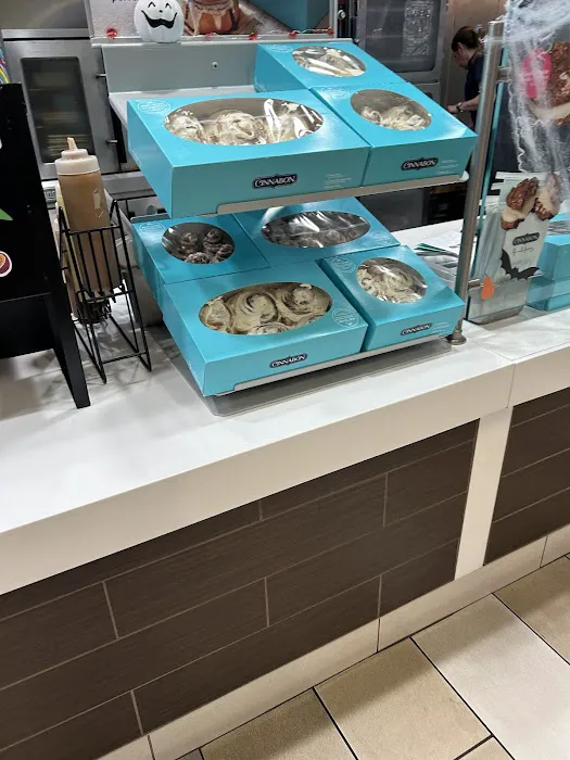 Cinnabon Picture 6