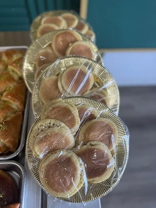 AWNI HABIBAH SWEETS-حلويات عوني حبيبة Picture 10