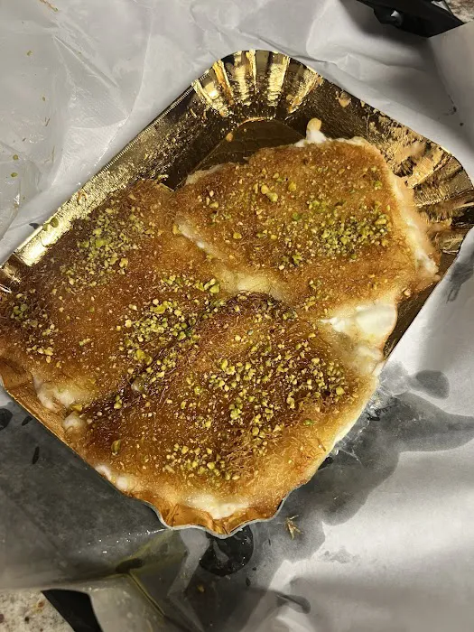 AWNI HABIBAH SWEETS-حلويات عوني حبيبة Picture 3