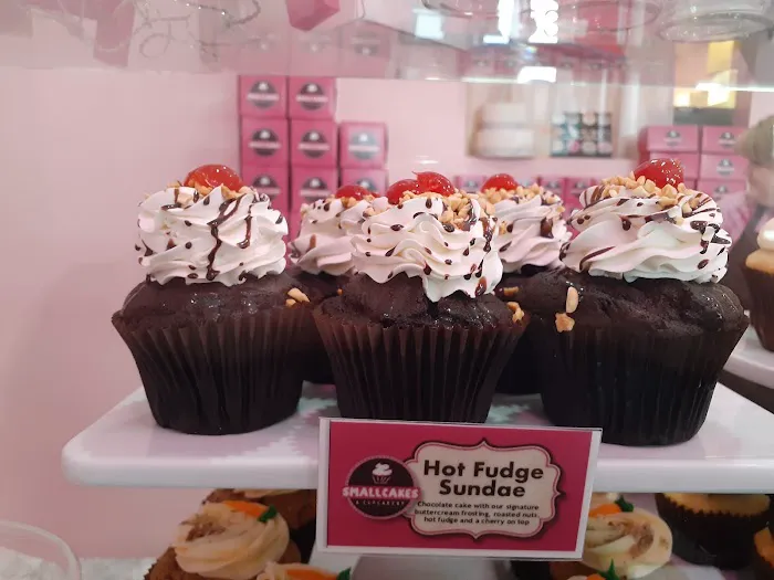 Smallcakes Cupcakery and Ice Cream Picture 1