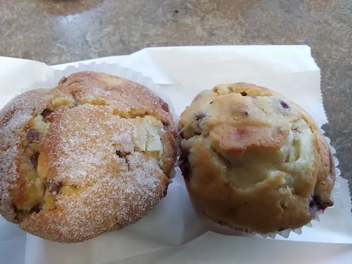 Elleson's Bakery Picture 5