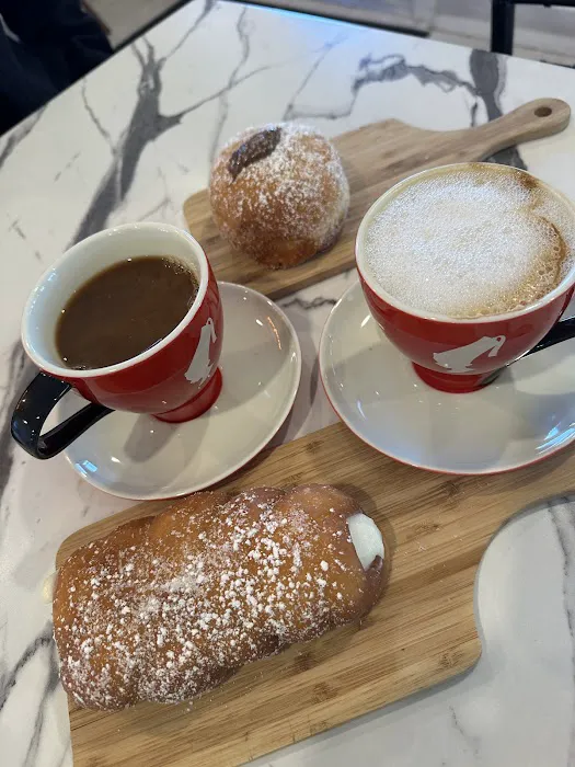 Dolce V Bakery & Gelato Picture 6