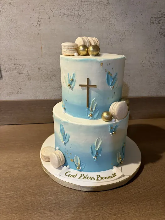 Delish Cakes Picture 3