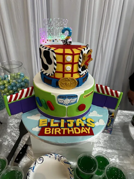 Delish Cakes Picture 5